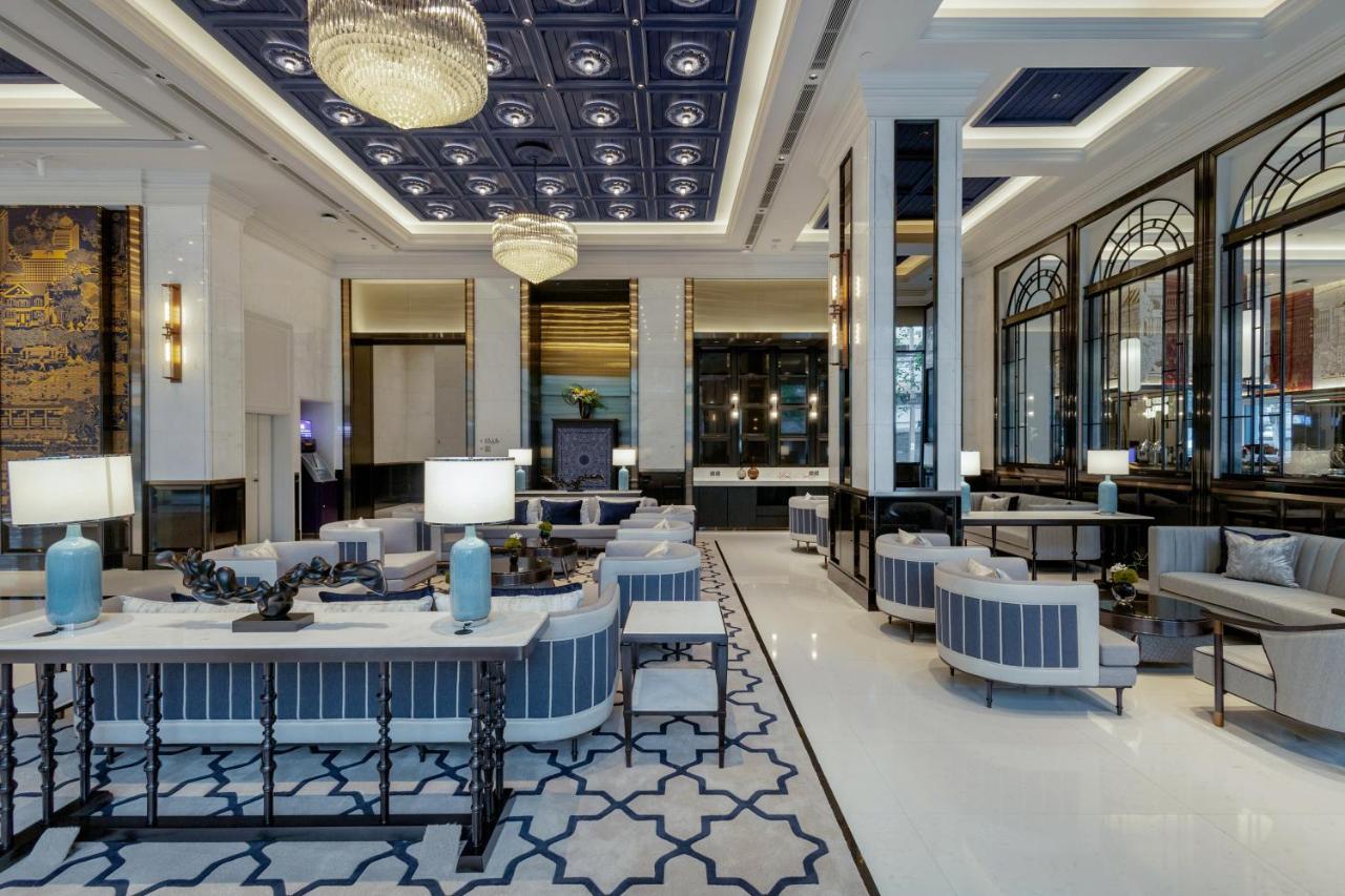 Grande Centre Point Surawong Bangkok Hotel Exterior foto The lobby of the hotel