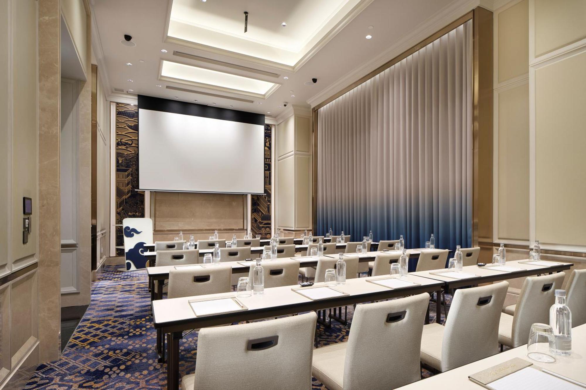 Grande Centre Point Surawong Bangkok Hotel Exterior foto Meeting room